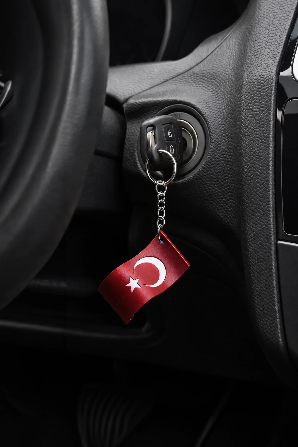 Türk Bayrağı Ayyıldız Anahtarlık Dalgalı Tasarım Hediyelik Çanta Süsü Bag Charm Türkiye Temalı — Anahtarlık