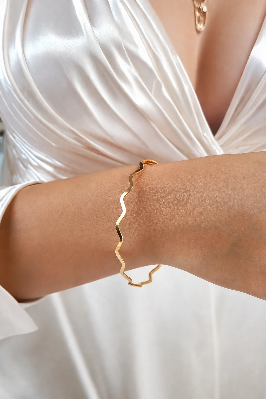 Altın renk Çelik Ajda Model Kadın Bilezik – Stainless Steel